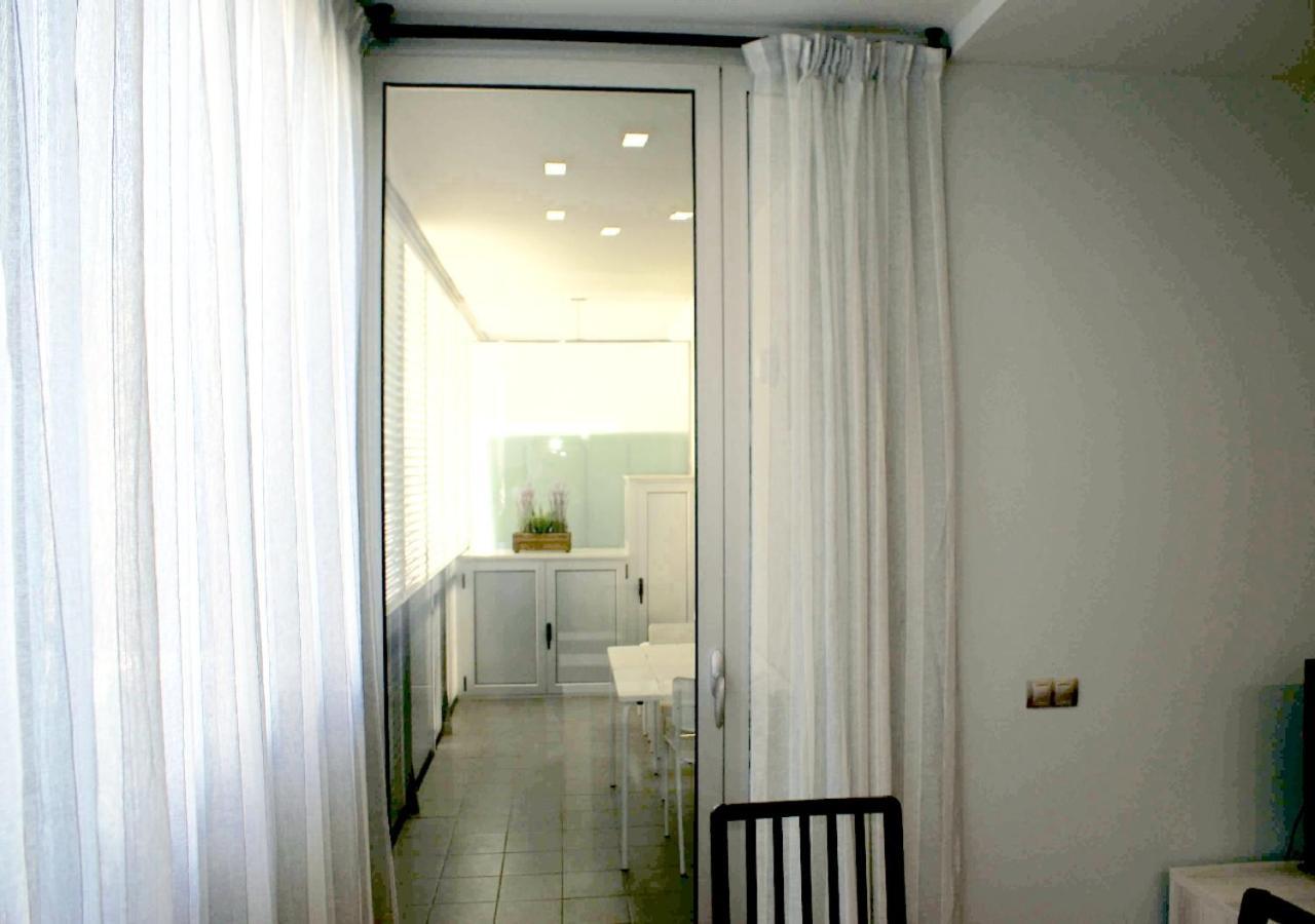 Carmed Homely Apartment By Hlclub Agency บิลาโนวา อิลา เจลตรู ภายนอก รูปภาพ