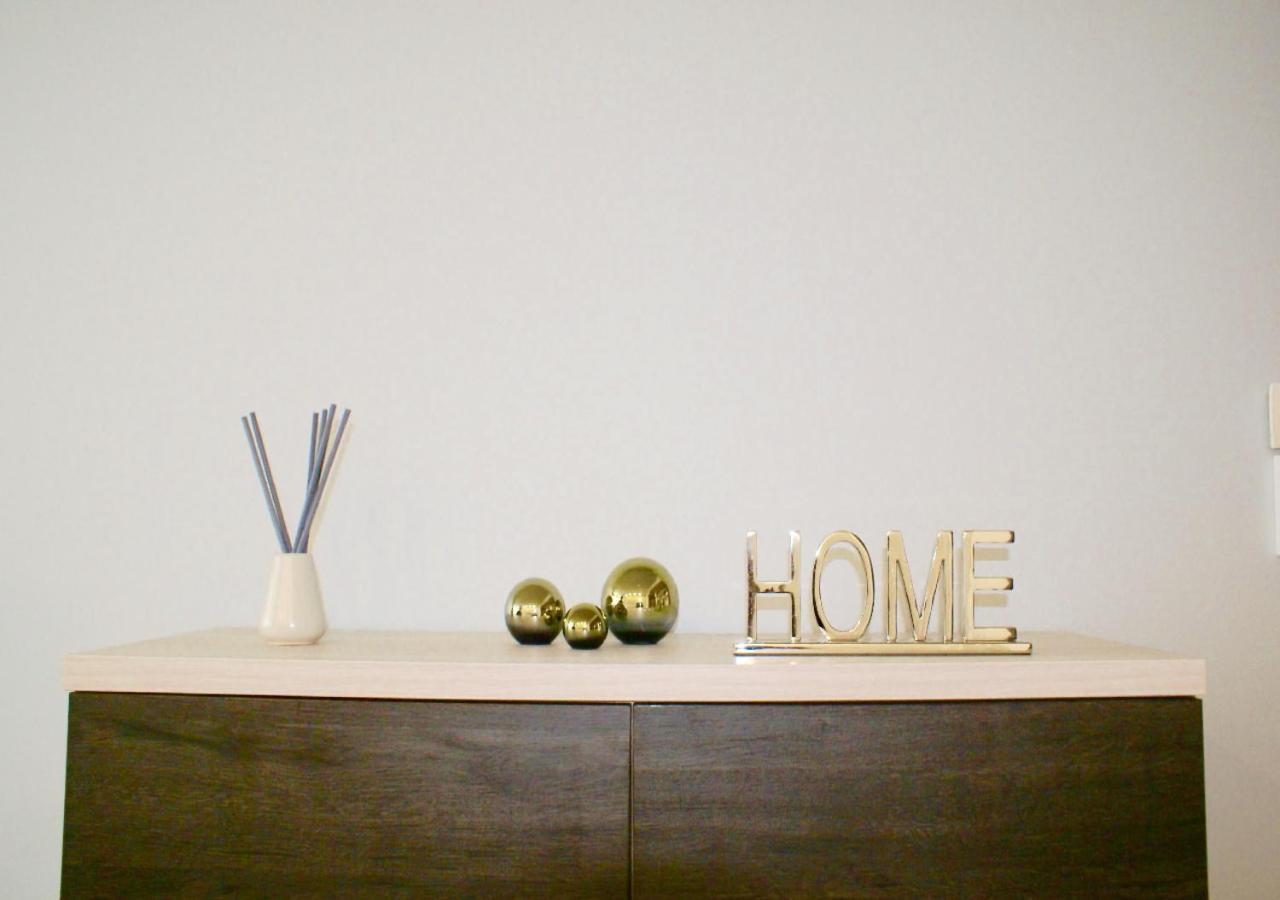 Carmed Homely Apartment By Hlclub Agency บิลาโนวา อิลา เจลตรู ภายนอก รูปภาพ