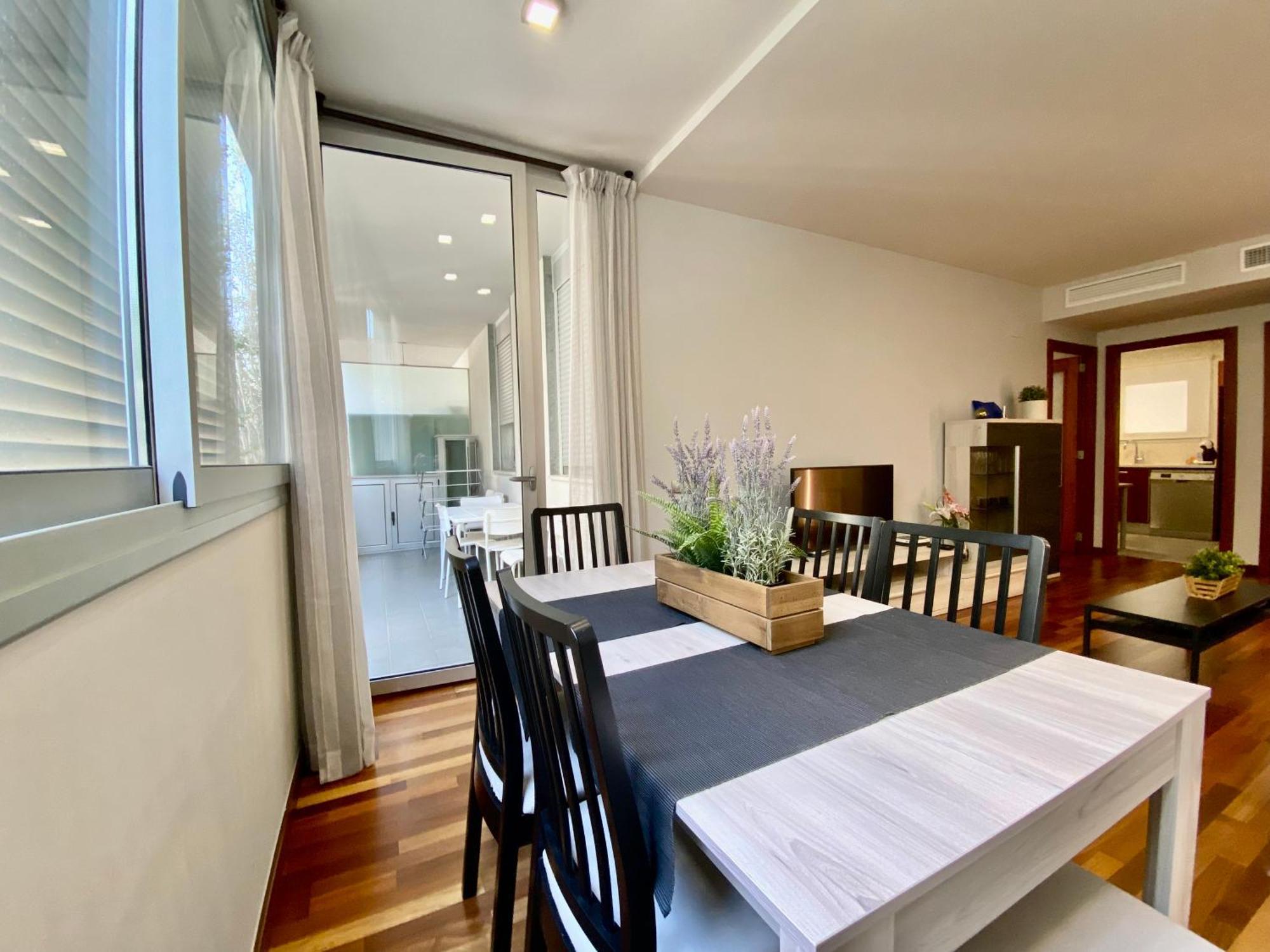 Carmed Homely Apartment By Hlclub Agency บิลาโนวา อิลา เจลตรู ภายนอก รูปภาพ